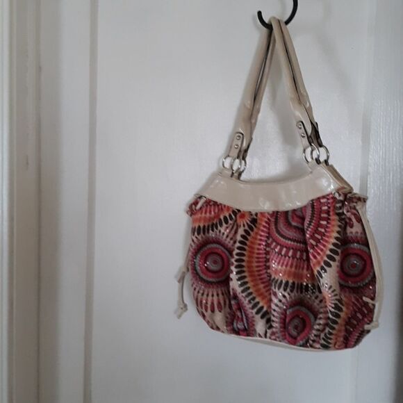 Call it spring purse - Picture 2 of 8